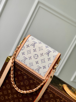 Louis Vuitton Mini Dauphine