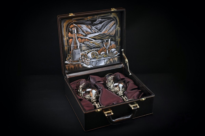 Набор бокалов для вина «Флора» 2 шт. в подарочном футляре с художественным оформлением