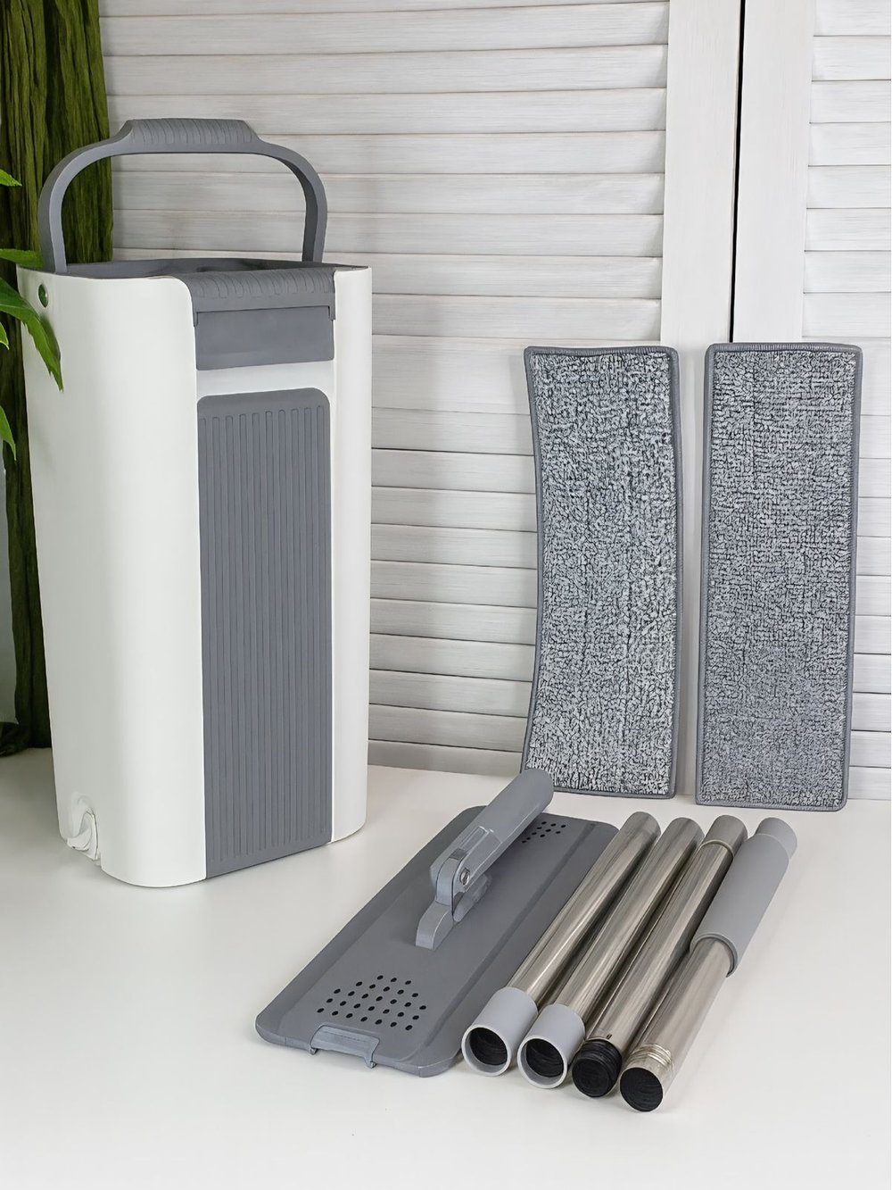 Ведро для мытья полов 5+5л с отжимом на защелках шваброй+2 насадки в комплекте