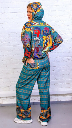 Комплект (худи и брюки) "Четыре фигуры", по мотивам картины Кандинского "Четыре фигуры на трех квадратах"