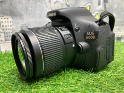 Canon 600D kit 18-55mm 3.5-5.6 IS ll 6.850 кадров