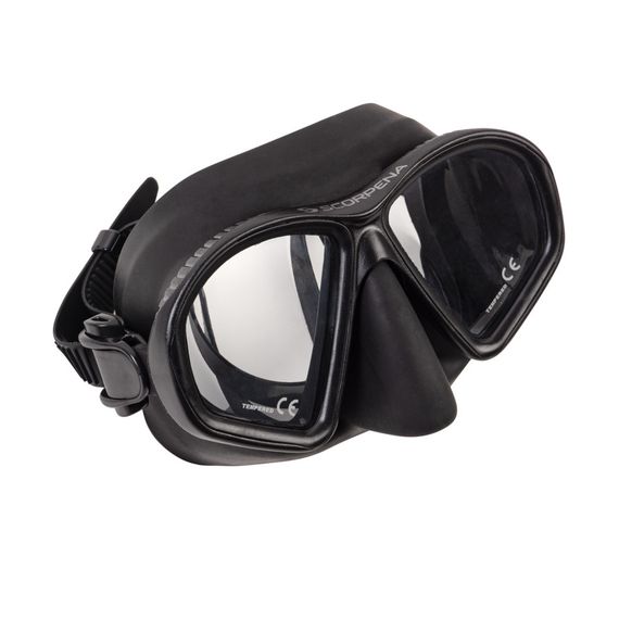 Маска Scorpena M из матового силикона