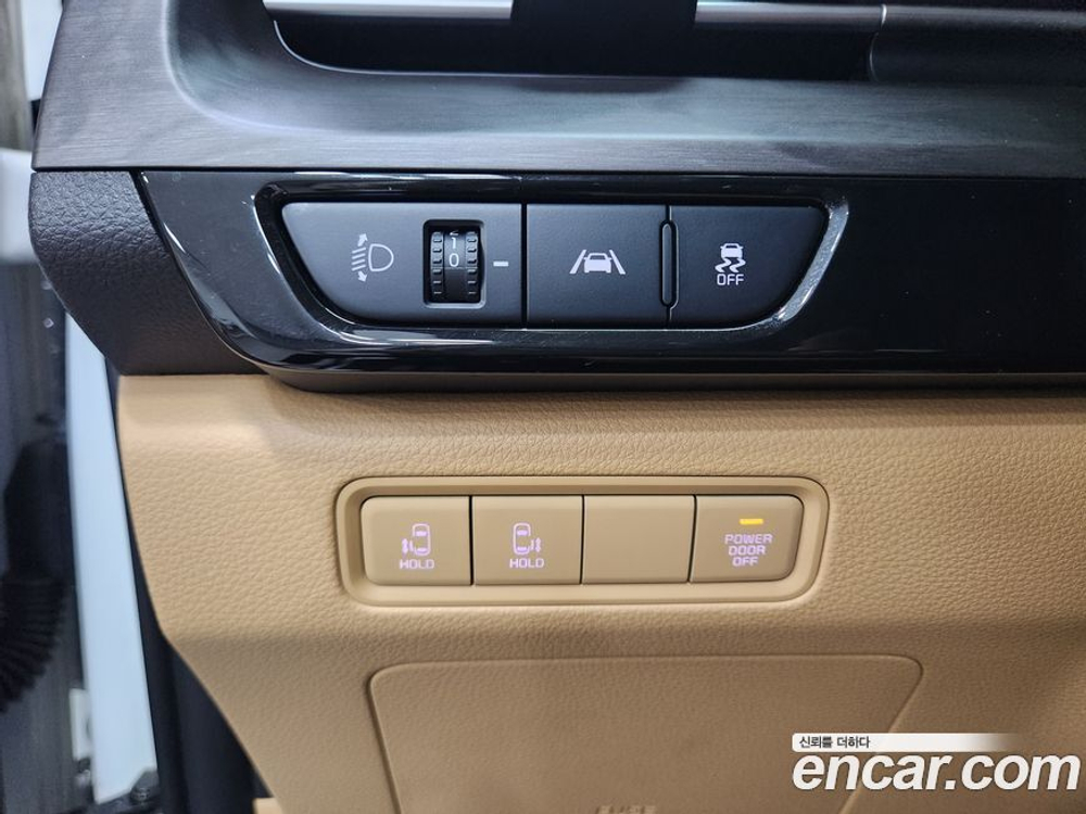 Kia Carnival (Sedona) 4 Generation Бензин 9-и местный Prestige (07.2022)