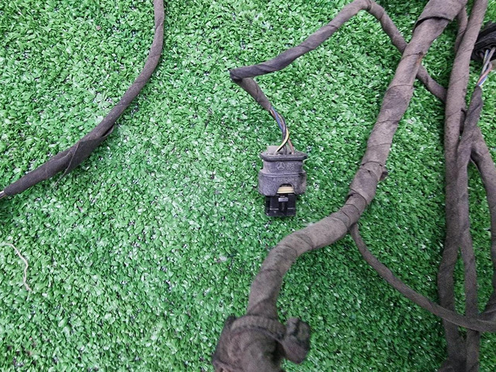 Проводка заднего бампера Mercedes GLC C253 (16-19)