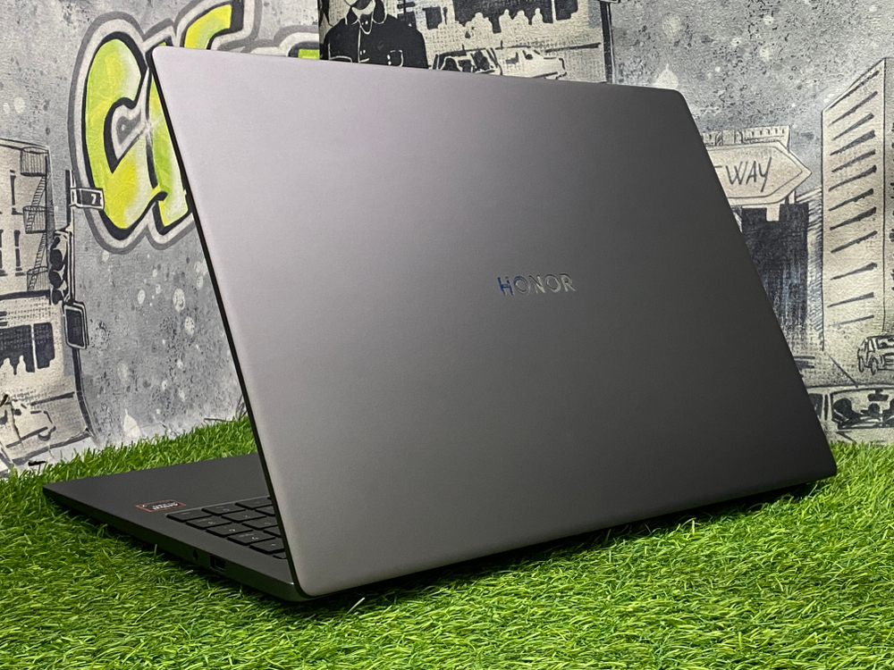Ноутбук Honor 16' R7 8845HS/AMD 780M/16GB/512GB/ MagicBook X16 Plus[BRI-76]/Windows 11