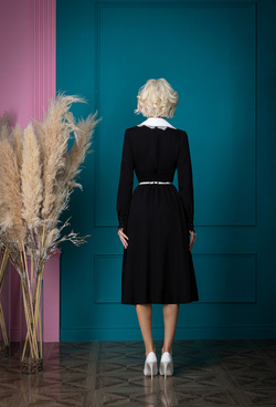 Платье с кружевными воротником и манжетами 03-01-24 FW