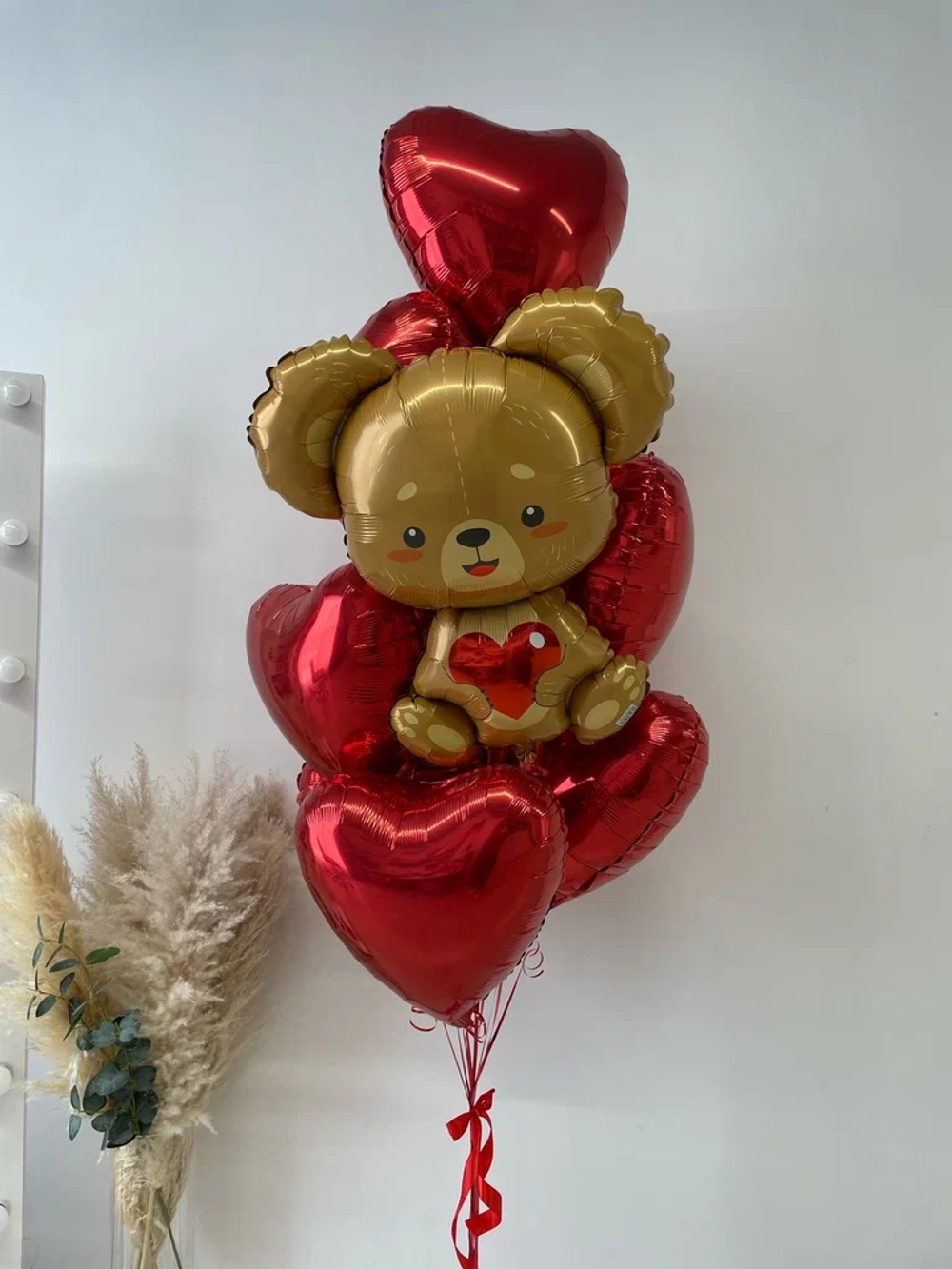 Фольгированный шар-фигура «Медвежонок с сердцем», 84 см