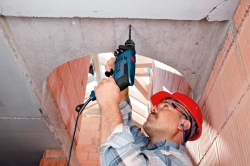 Ударная дрель Bosch GSB 1600 RE