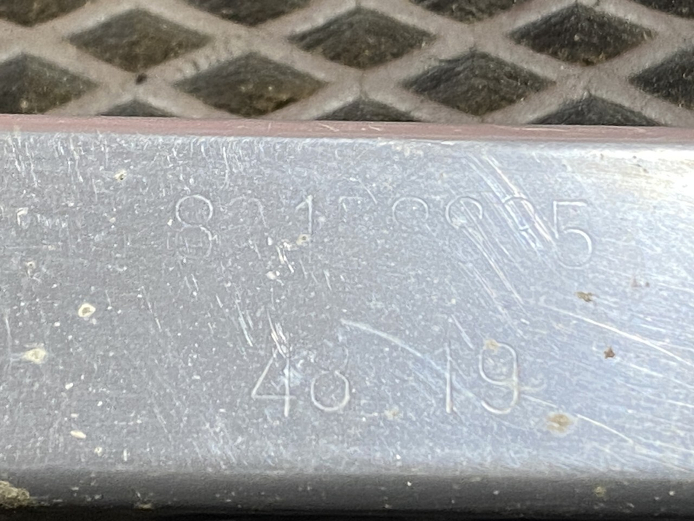 Кронштейн бачка омывателя