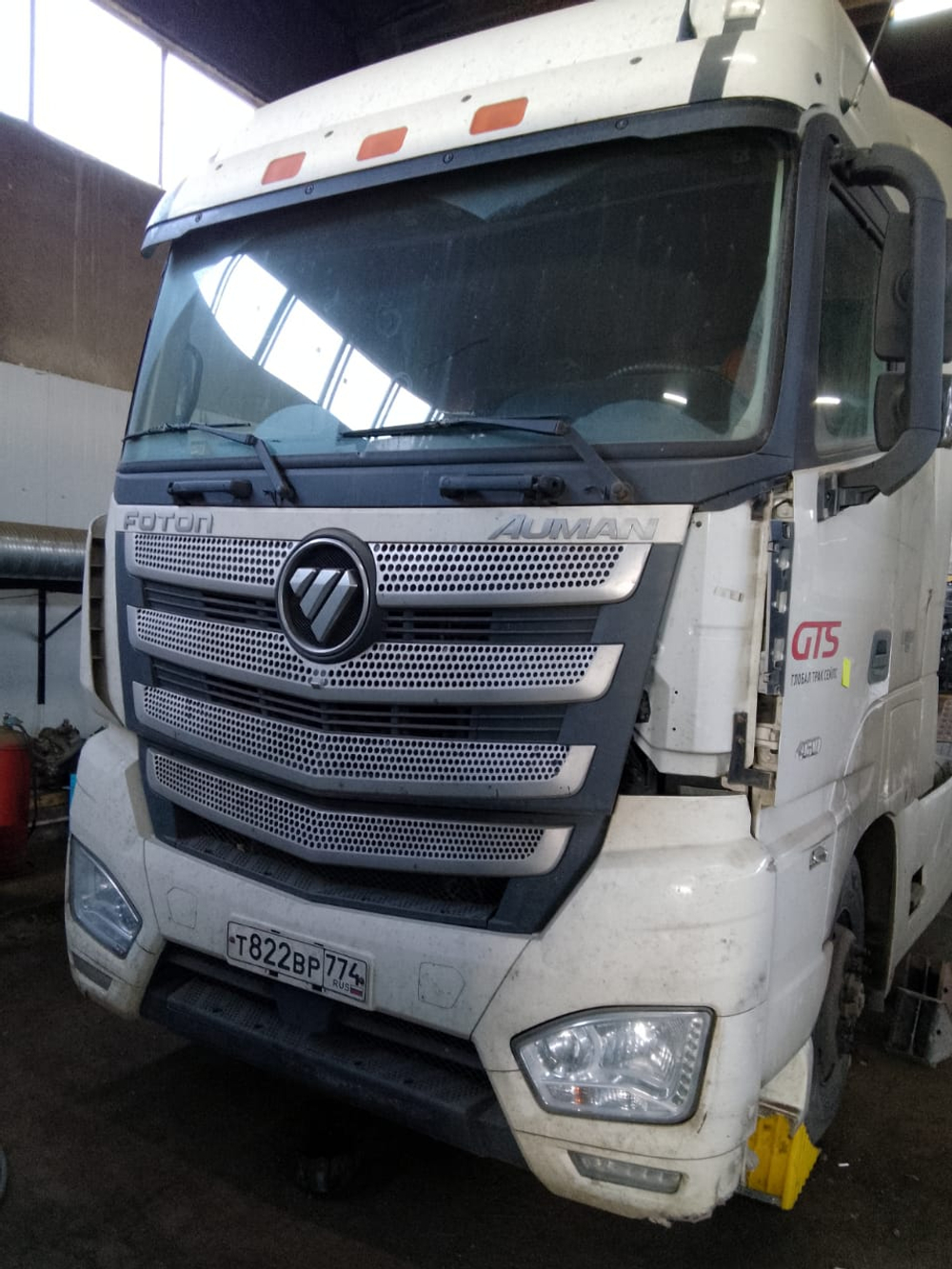 Foton AUMAN 4x2 Седельный тягач BJ4189SLFKA (Дизельный, 11,8 л, 470 л.с. МТ)