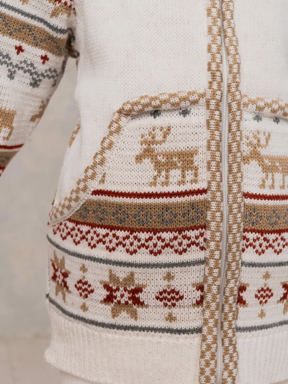 Кофта вязаная на молнии