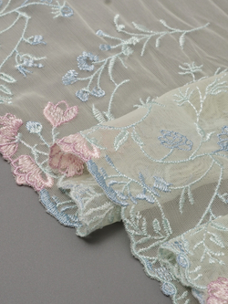 Вышивка на сетке светлая желто-зеленая с мультиколор эластичная ширина 22,5 см