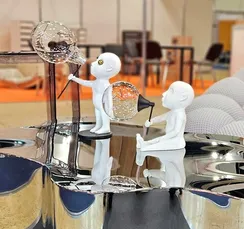 Статуэтка Bubble Boy Seating