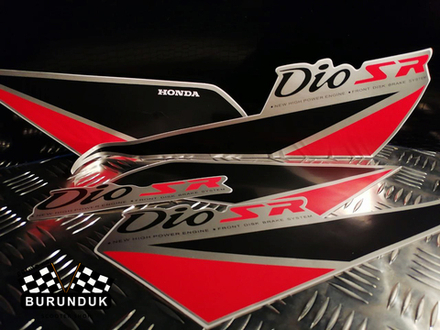 СТИКЕР "red/black" DIO SR