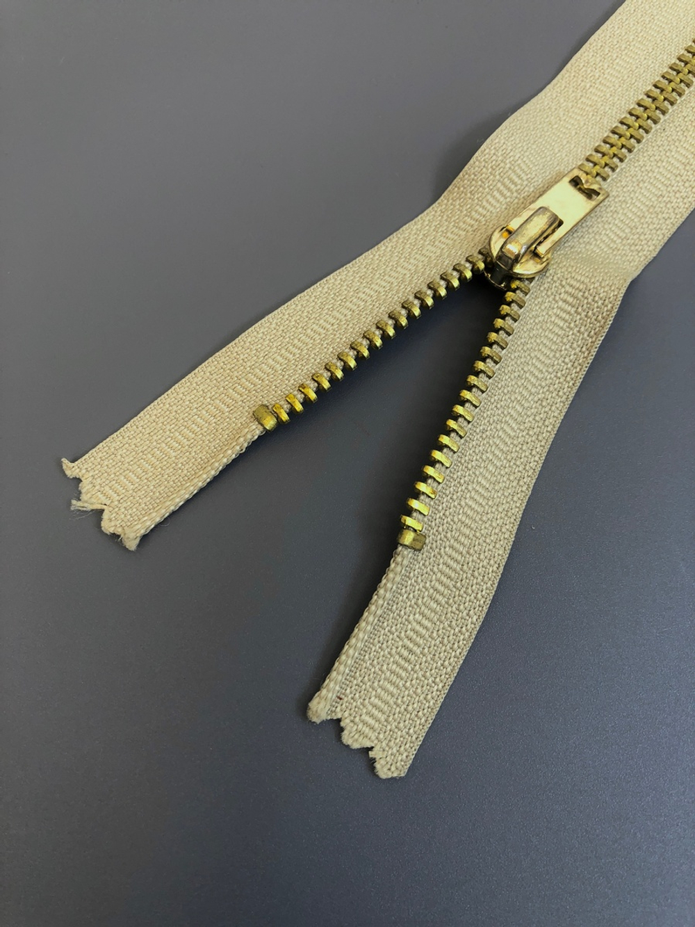 Молния метал, 16см №4,5 не разъем джинс беж/золото