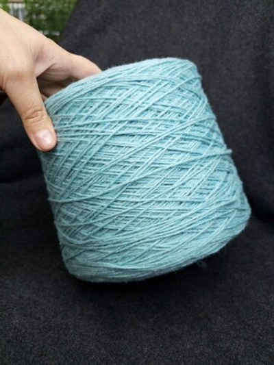 Итальянская бобинная пряжа кардный меринос на шелке 70% Кардный Меринос, 30 % Шелк Mulberry 300м/100 грамм. (Голубая бирюза)