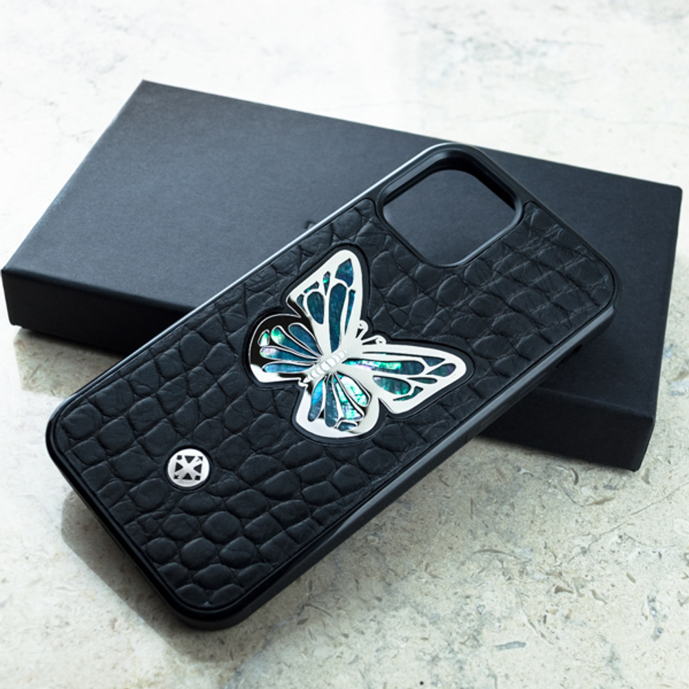 Дорогой  чехол iPhone с бабочкой из ювелирного сплава с натуральным перламутром Euphoria HM Premium