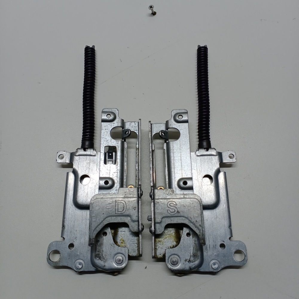 Петля двери ПММ Electrolux Б/У (за 1шт)