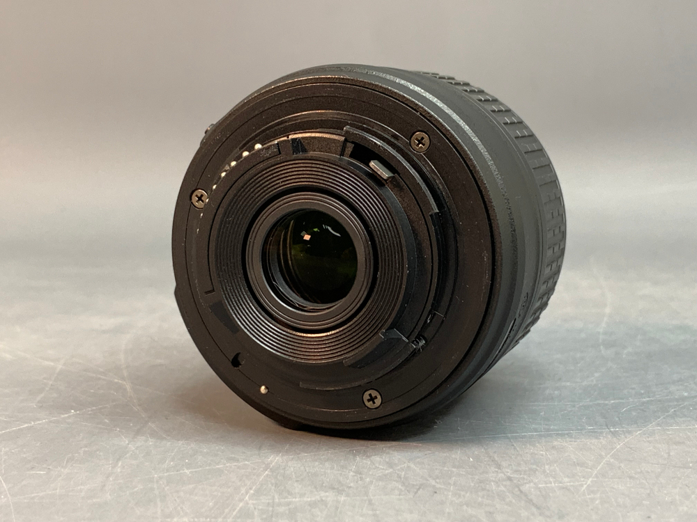 Nikon D3500 Kit 18–55mm f/3.5–5.6 G VR II 20 кадров