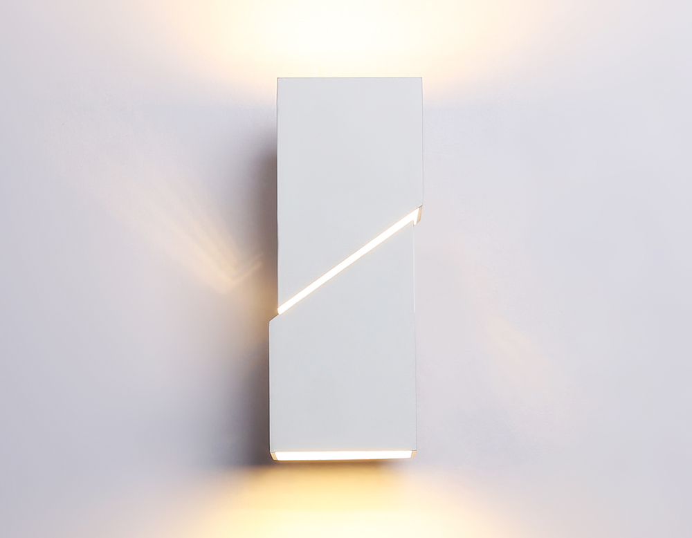 Светильник настенный FW2474 WH белый G9 max 40W 155*60*90