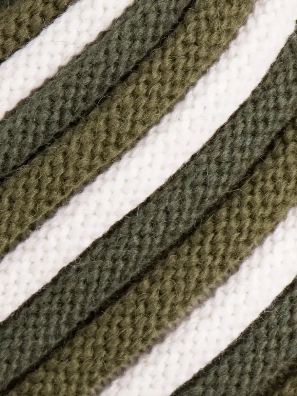 Шапка вязаная зимняя для детей