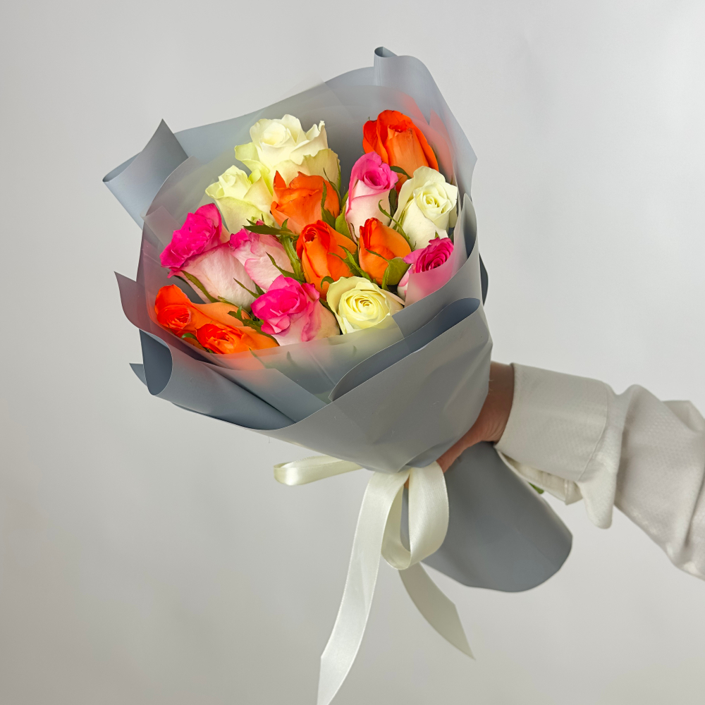 Букет из 15 роз Кения микс