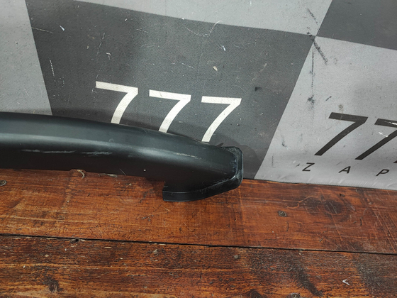 Накладка петли багажника правая MB S-Class (C217) 13-20 Б/У Оригинал A2176930217