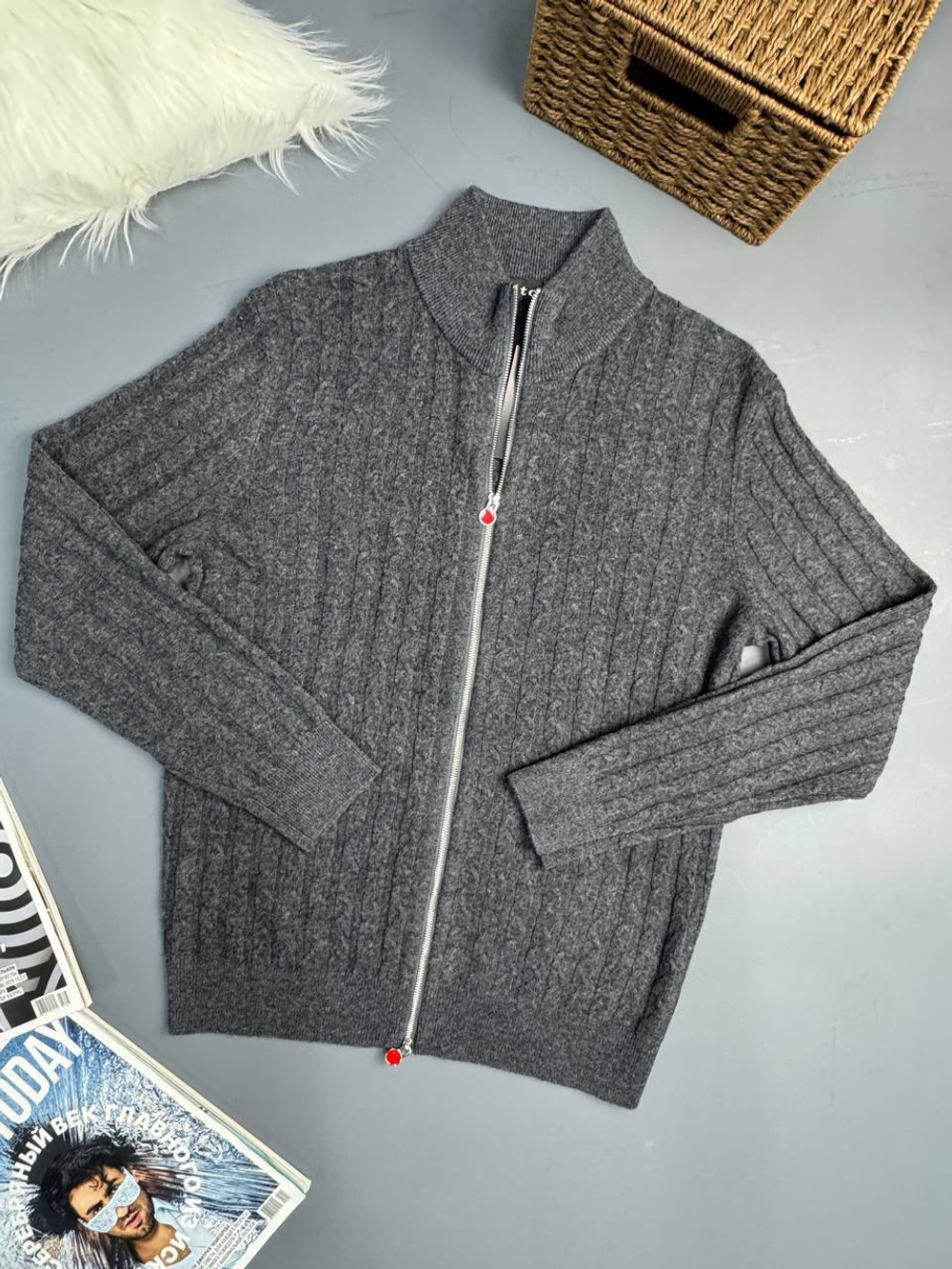 Кардиган Kiton