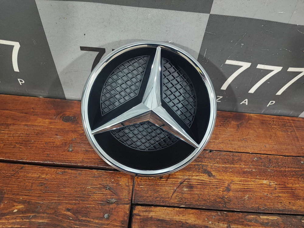 Эмблема Mercedes ML GLE (W166) 11-18 Новая Оригинал A0008172116