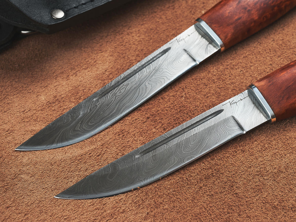 Спарка Финских ножей, дамасская сталь, рукоять мореная карельская береза