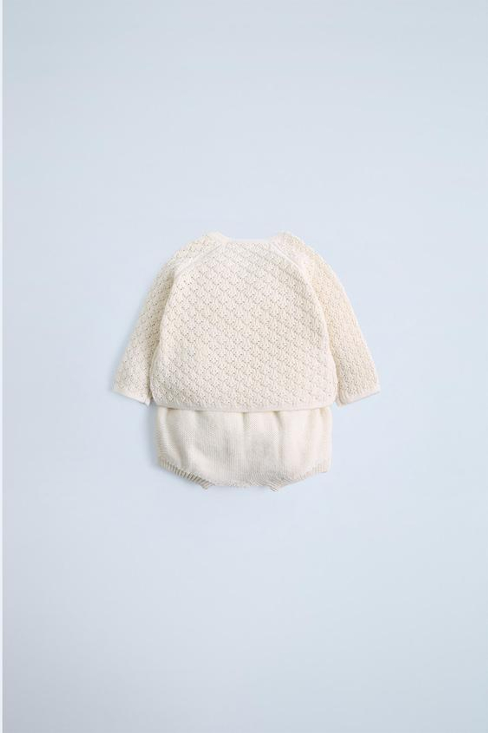 ZARA КОМПЛЕКТ ИЗ ТРИКОТАЖНОГО ДЖЕМПЕРА И ТРУСОВ, ЭКРЮ