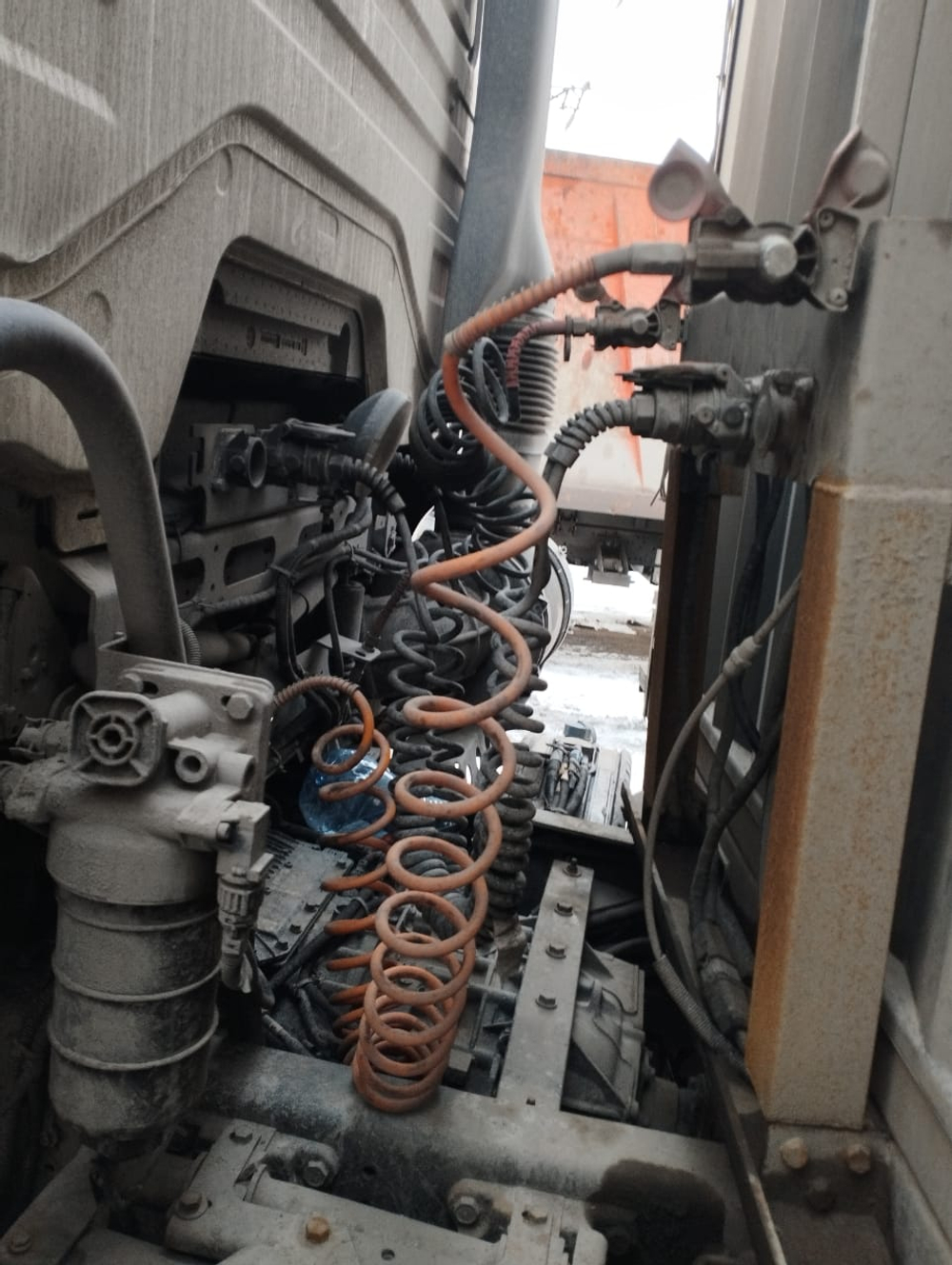КамАЗ М1840 4x2 Седельный тягач 5490-S5 (Дизельный, 12,0 л, 401 л.с., МТ)