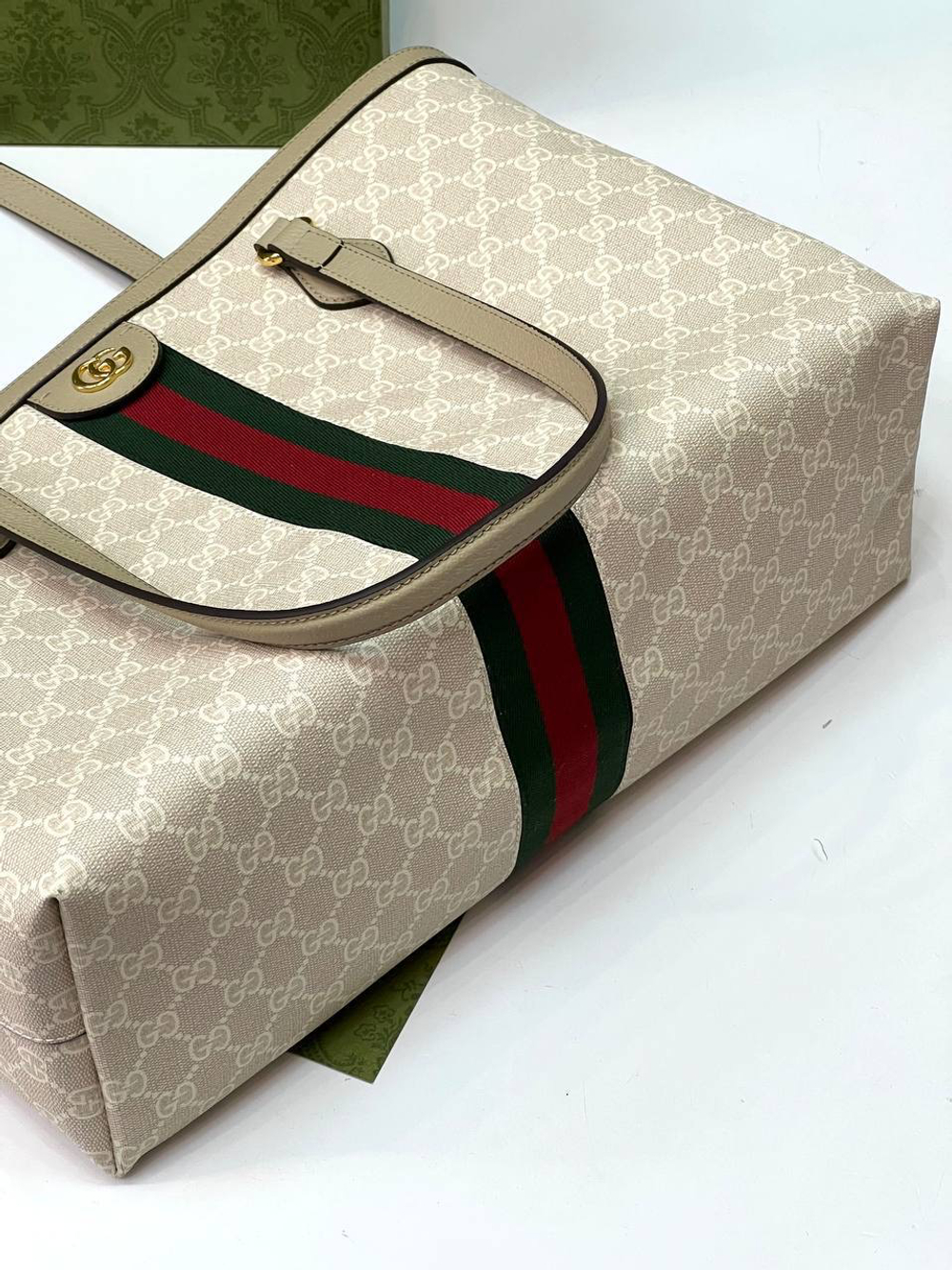 Сумка - тоут Gucci Ophidia