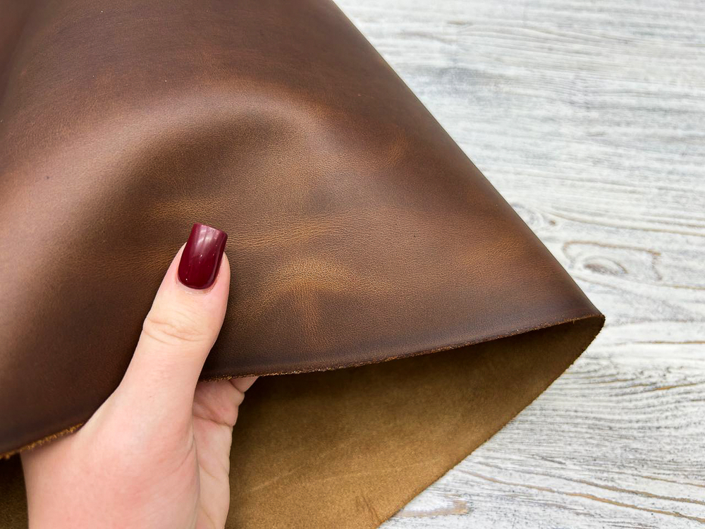 Etrusco Smooth Red Cedar (1,5-1,7 мм) цв. Коричневый, натуральная кожа