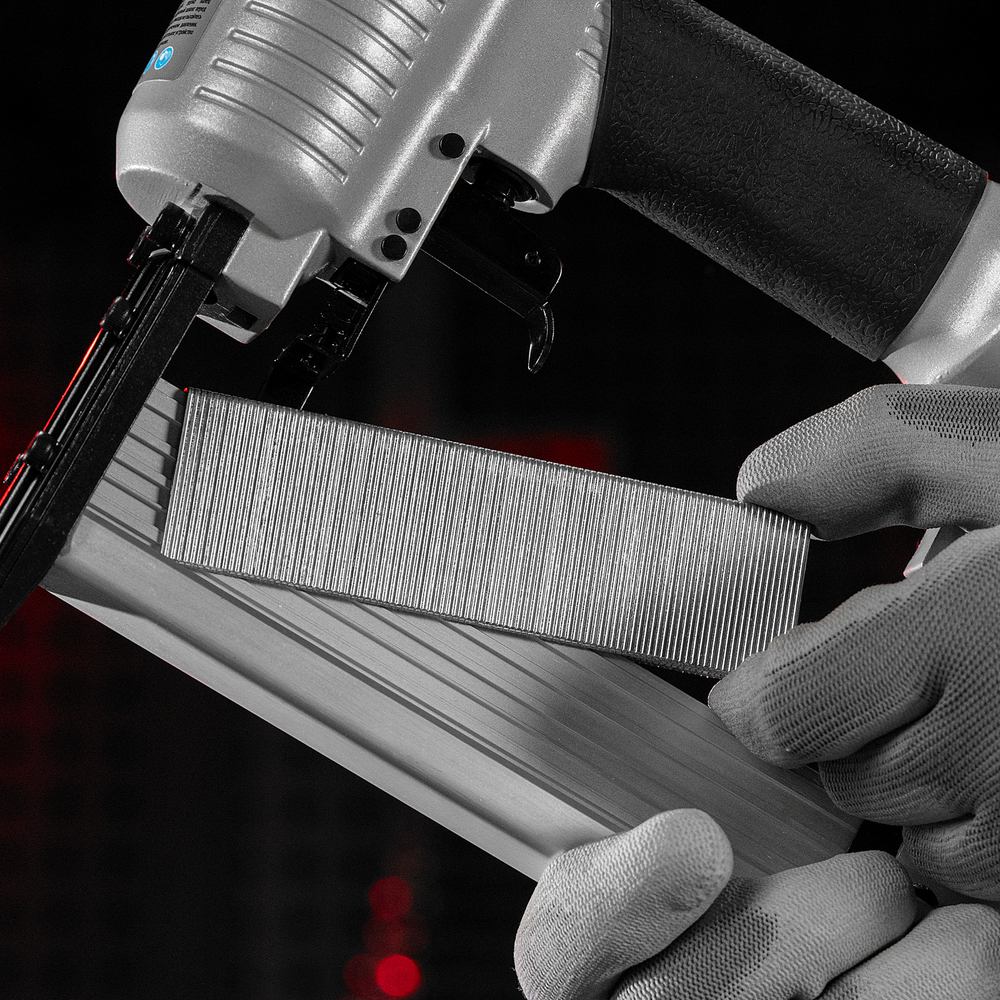 Скобы для пневматического степлера 18GA, 1.25 х 1 мм длина 32 мм ширина 5,7 мм, 5000 шт Matrix