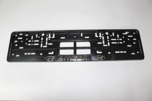 Рамка под номер с защелкой серебро  Hyundai  рельеф (Новосибирск)