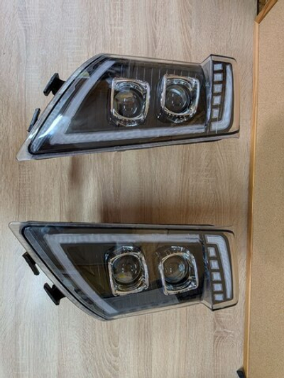 Фара передняя Volvo FH3 FM3 LED Левая+Правая (комплект)