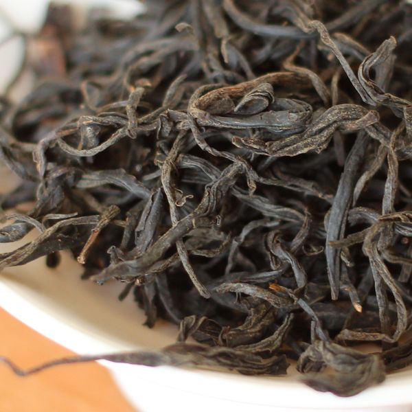 Ци Хун Мао Фен