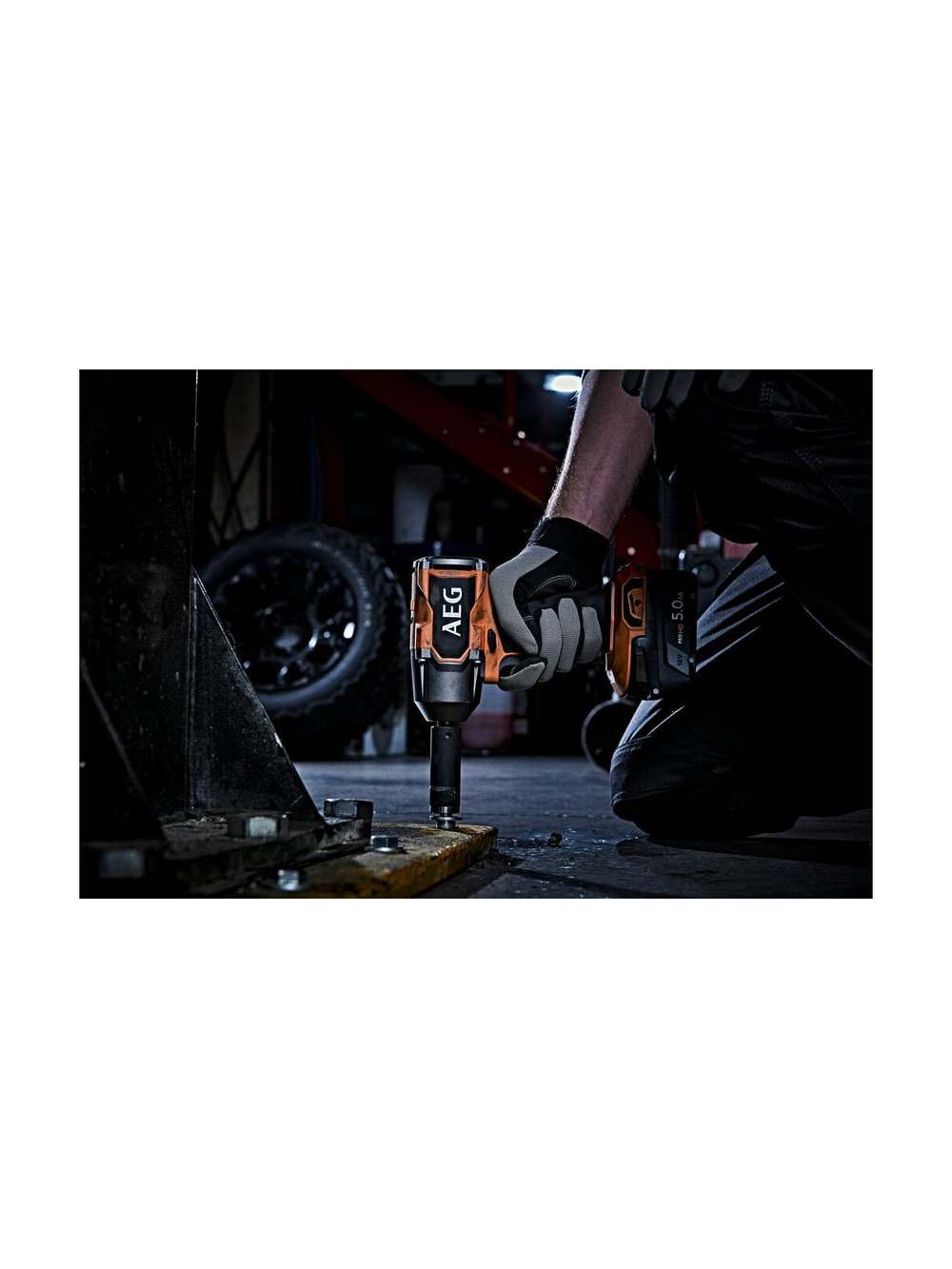 Ударный бесщеточный гайковерт AEG BSS18MTF12BL-402C 4935479664