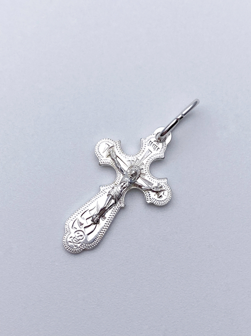 Крест из серебра/Без покрытия/С подвижным ухом/С алмазной огранкой