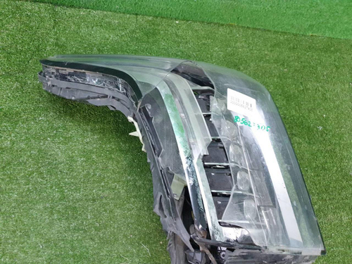 Битая Фара правая Cadillac Escalade 4 (2014-2020) LED