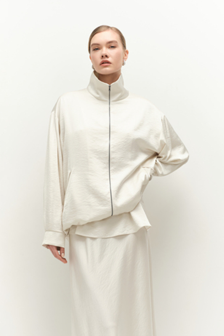 Бомбер струящийся