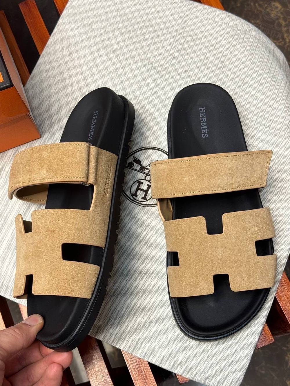 Шлепанцы Hermes