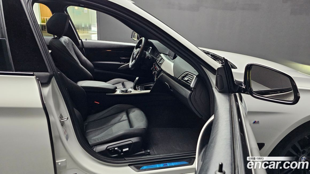 BMW 3 Series GT (F34) GT 320d M Sports Premium (10.2020)