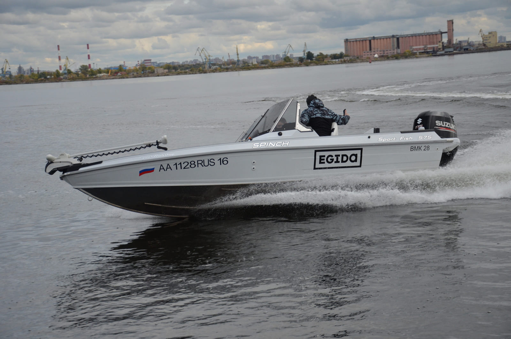 Катер-лодка алюминиевая SPINCH 575 Sport Fish