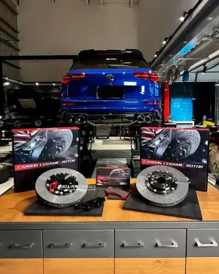 КАРБОН КЕРАМИЧЕСКАЯ УСИЛЕННАЯ ТОРМОЗНАЯ СИСТЕМА ДЛЯ VOLKSWAGEN GOLF 8R 2022-2024 Фольксваген