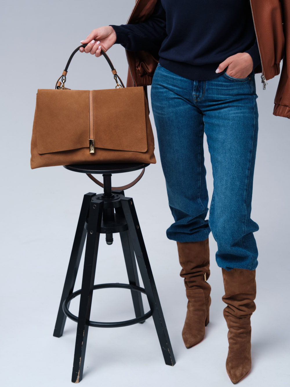 Замшевая сумка сэтчел Colette DBR 31349 светло-коричневый