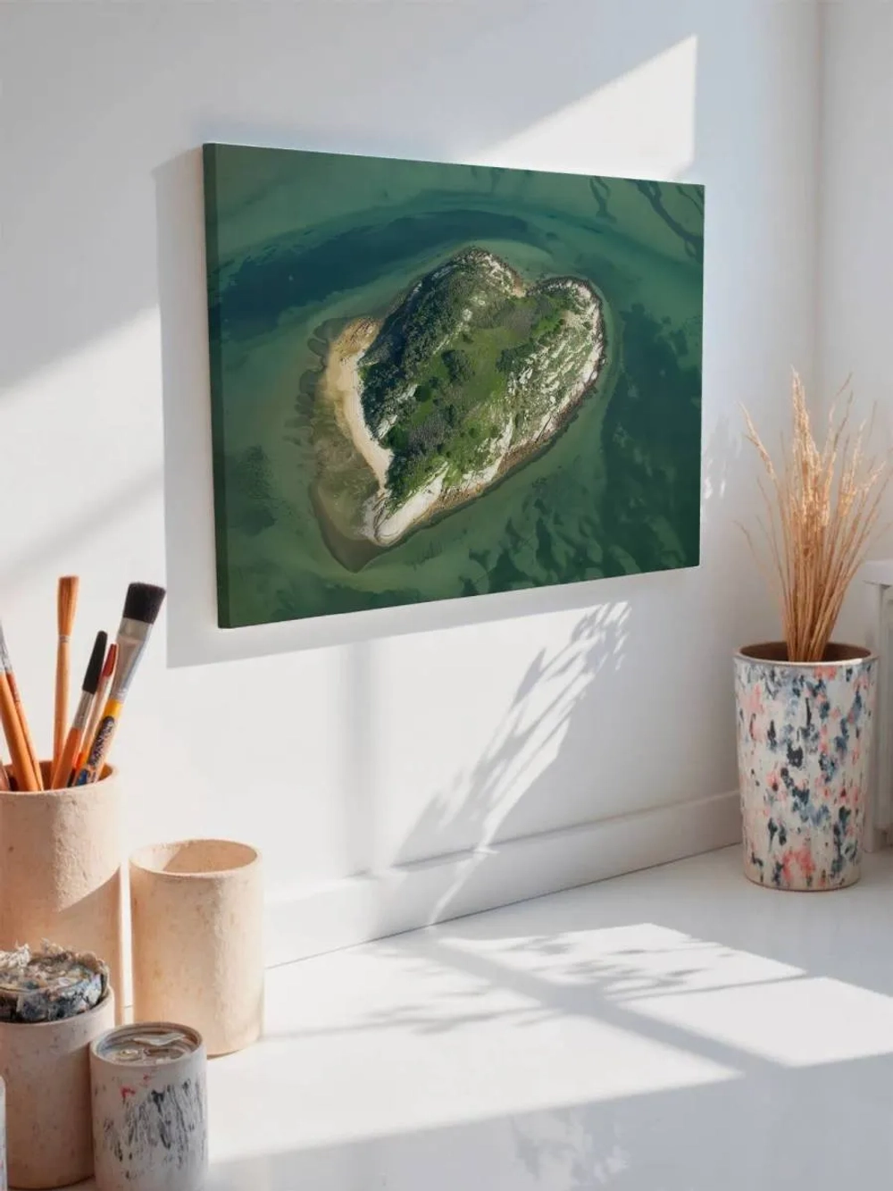 Картина на стену 40 X 50 Остров в форме сердца