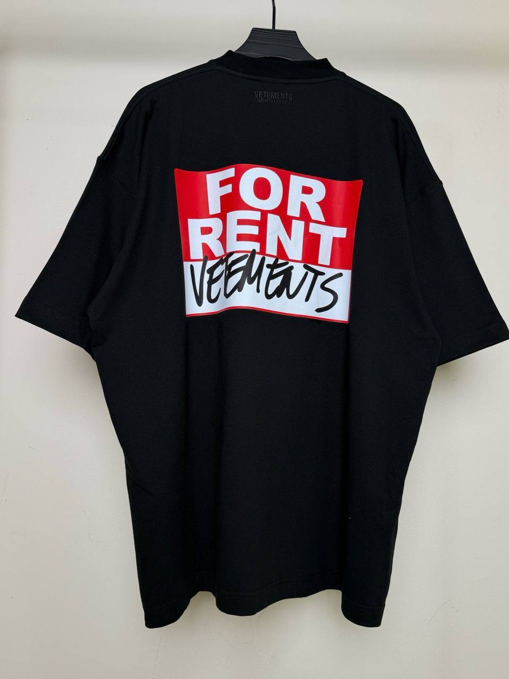 Футболка Vetements