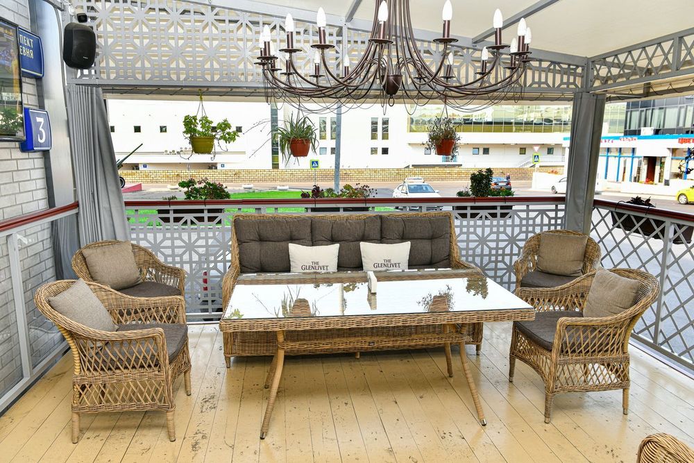 "Гляссе" диван трехместный из искусственного ротанга, цвет соломенный